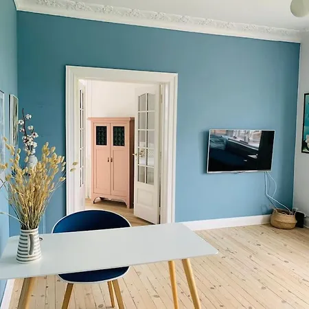 Cosy Og Spacious In The Heart Of